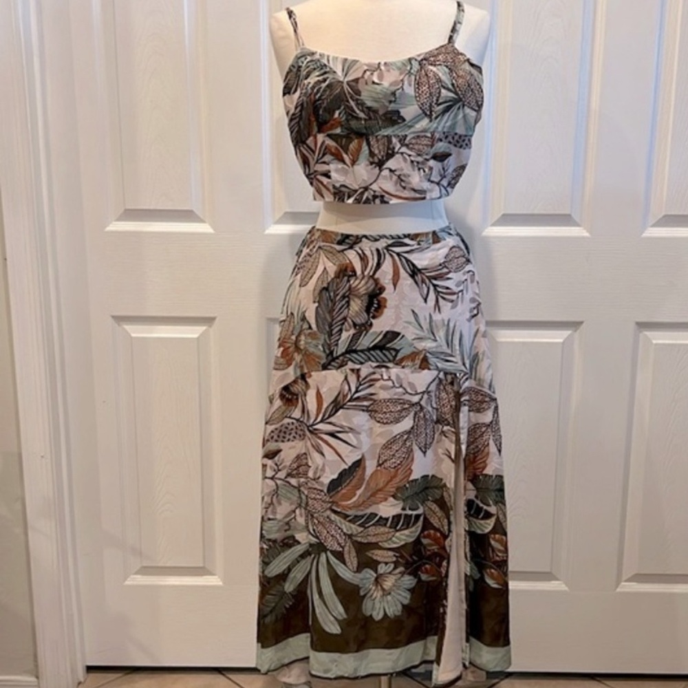 SUPER NATURAL BY SECRET MISSION jungle floral  Print Maxi Skirt and top SMALL